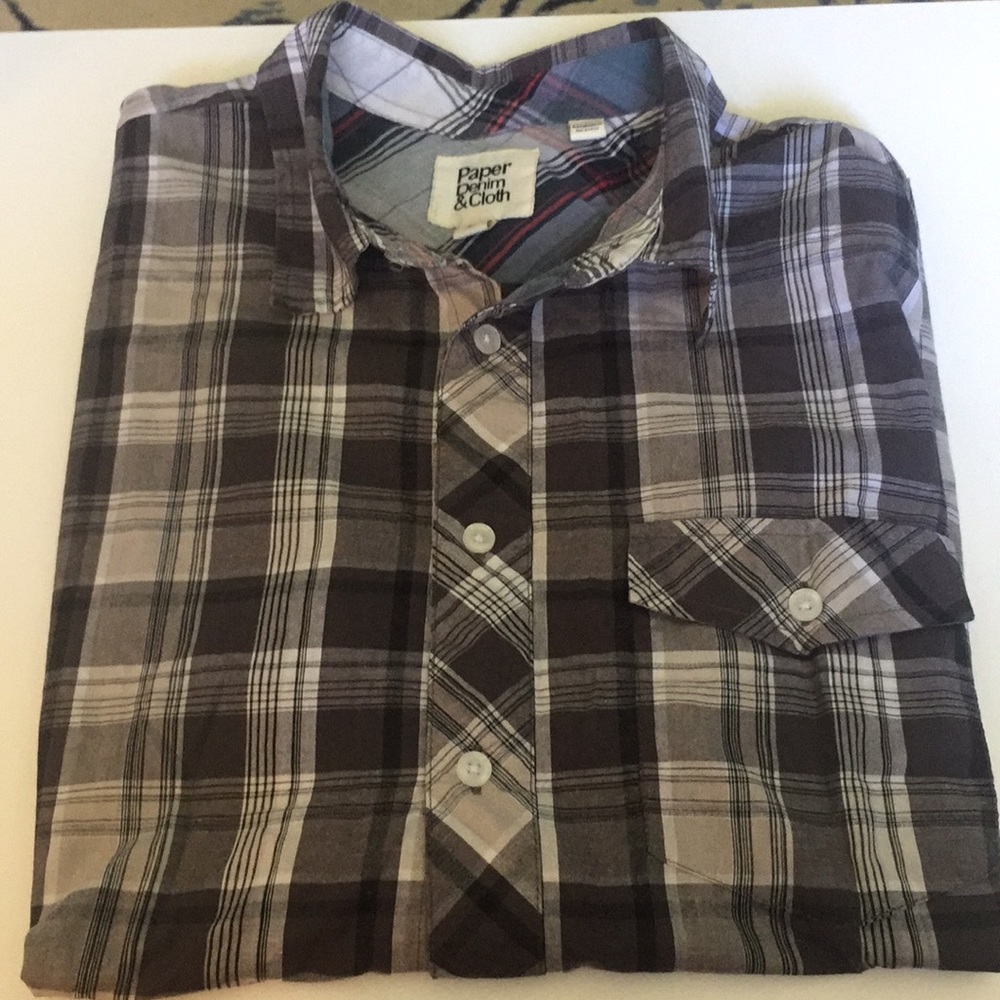 Men’s short sleeve plaid shirt
